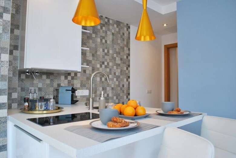 106614 - Apartment In Malaga