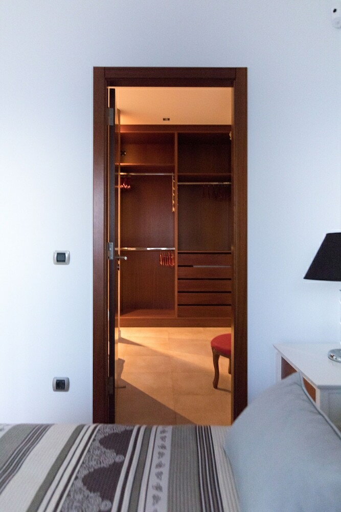 Vertical Villa, Luxury, Sea Views & Private Spa