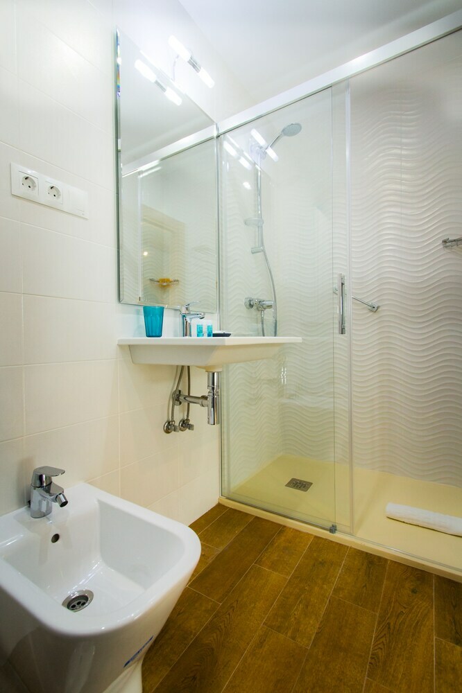 Holidays2malaga Malagueta Apartments