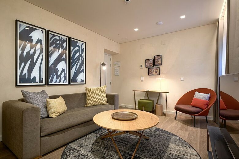 Aparthotel Suites Murillo Plaza Sta. Cruz