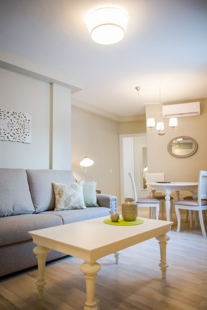 Holidays2malaga Suites Apartments