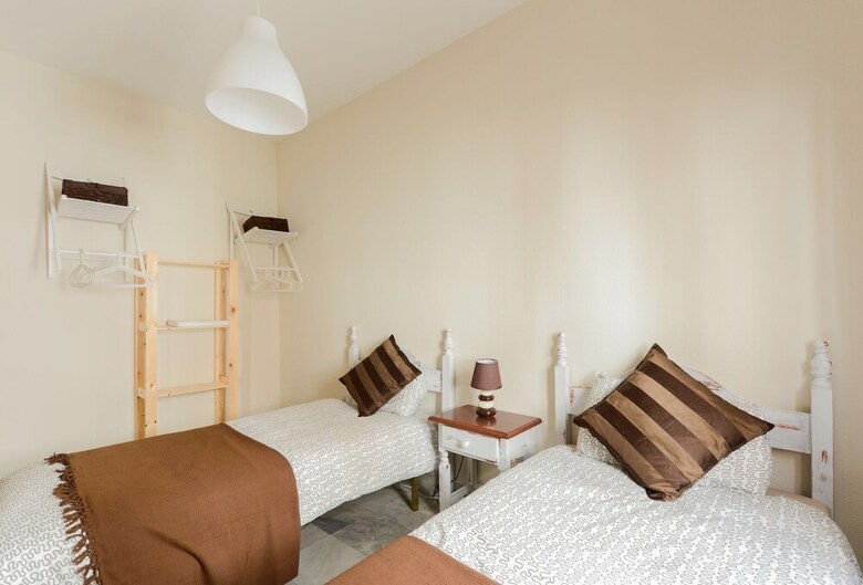 Sevilla Apartments Array�n