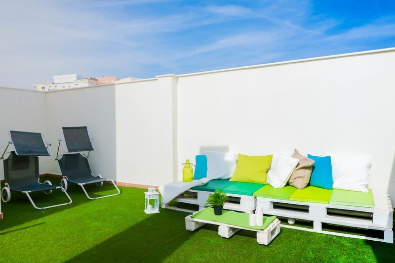 Apartamentos La Perla De M�laga