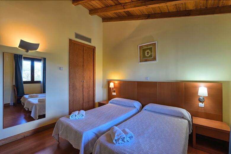 Hotel Ibaigune