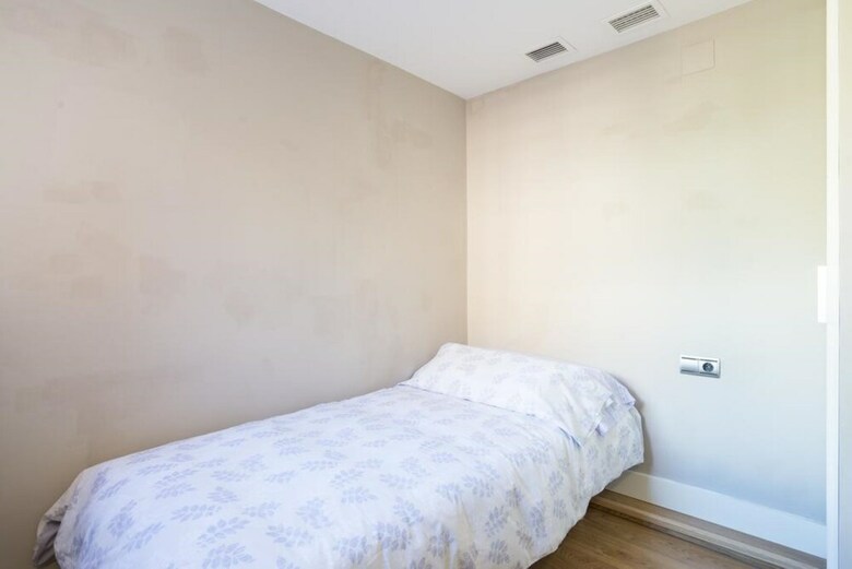107382 - Apartment In Malaga