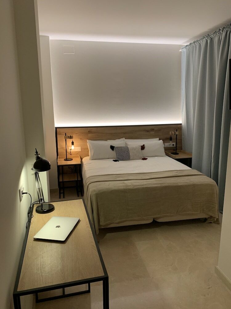 Hotel Sweet Sevilla Suites