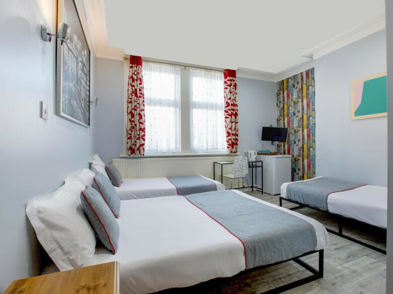 Oyo Sino Hotel