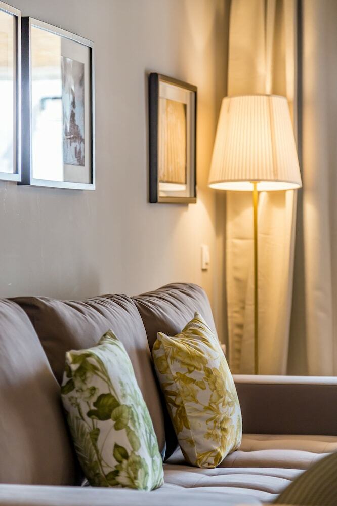 Aparthotel Palacio de Rojas Apartments