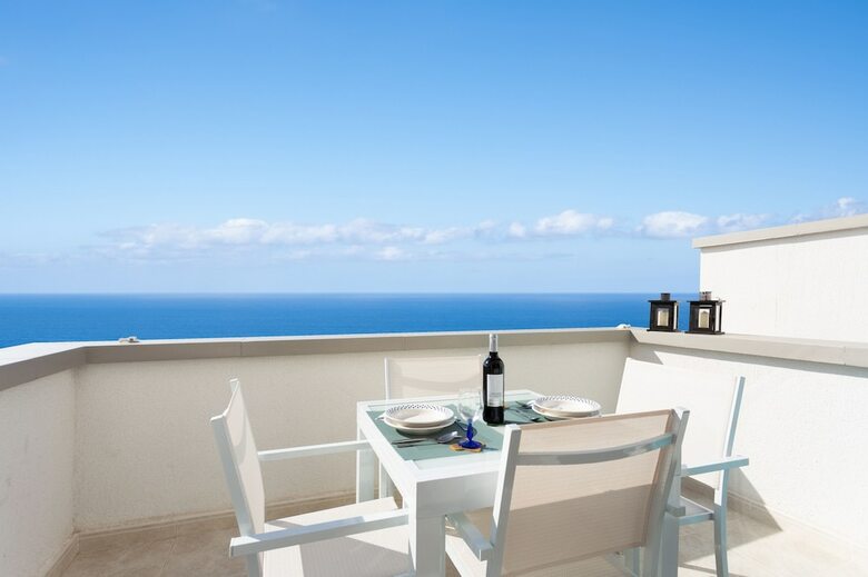 Apartamentos Playa Gaviotas Beach