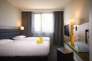 Moxy York