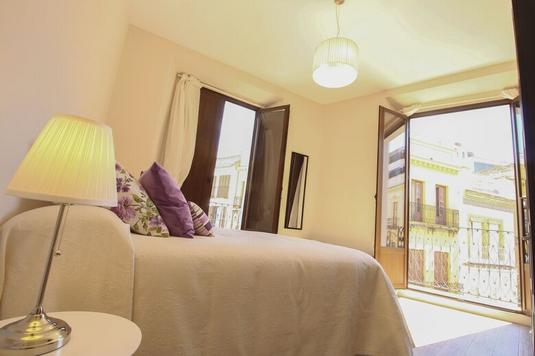 Deluxe Apartment With Giralda Views
