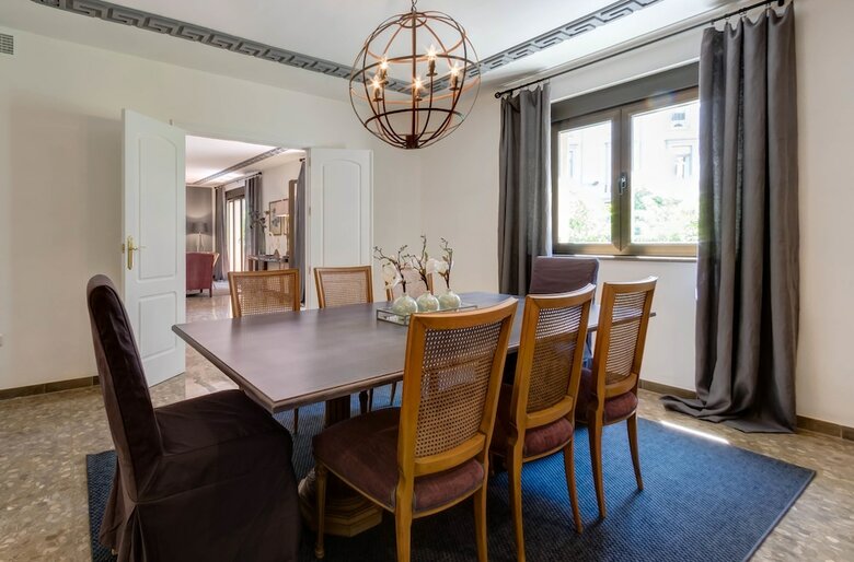 Apartamentos Bail�n I