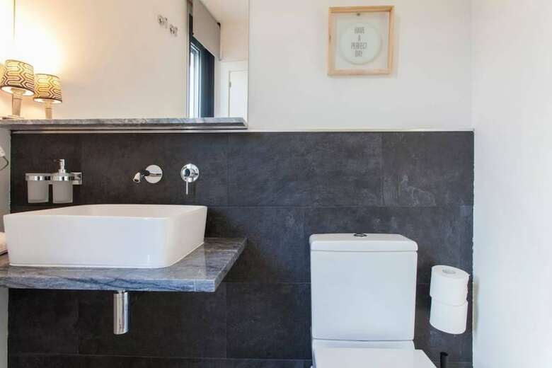 Sevilla Alquila Amplios Apartamentos Duplex En San Bernardo