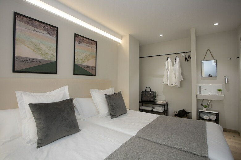 Hostal Palacios Rooms By Singularstays
