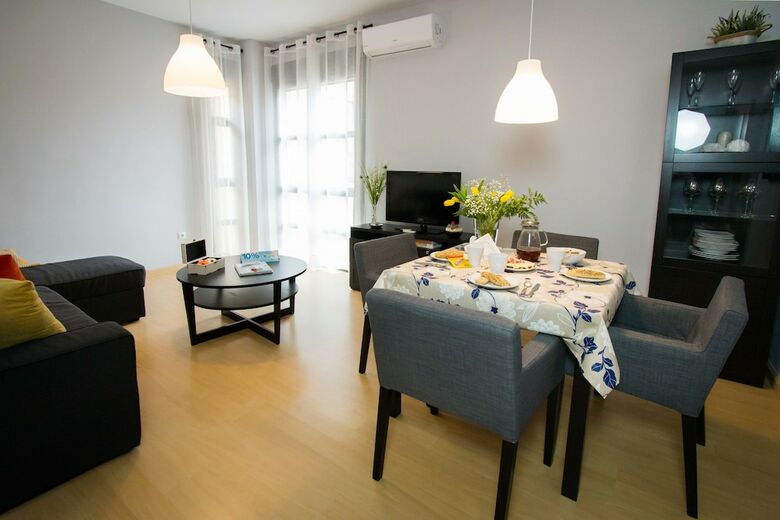 Apartamentos Holidays2malaga Historic Center