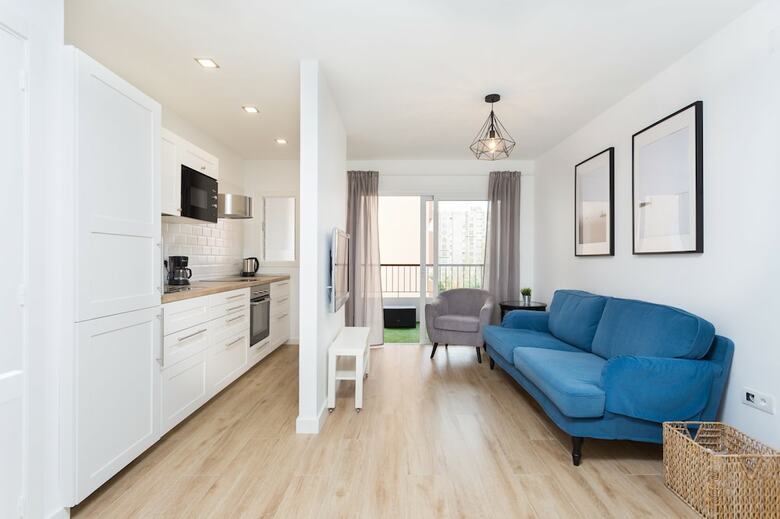 Homelike Modern Center Apartment