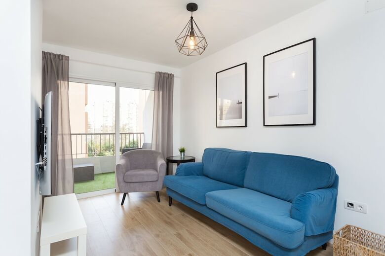 Homelike Modern Center Apartment