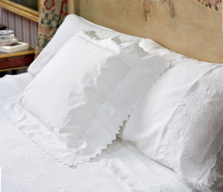 Bed & Breakfast Triana House