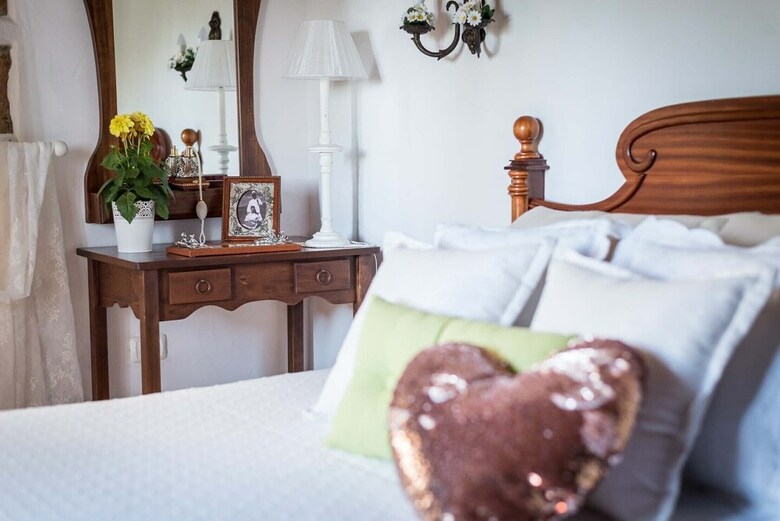 Romantic Cottage In A Beautiful Hamlet