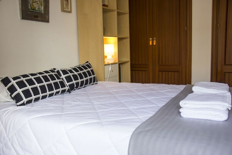 Apartamento En El Coraz�n de Sevilla Junto Giralda