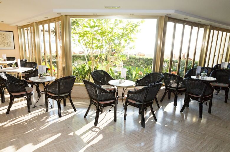 Hotel Club S'illot