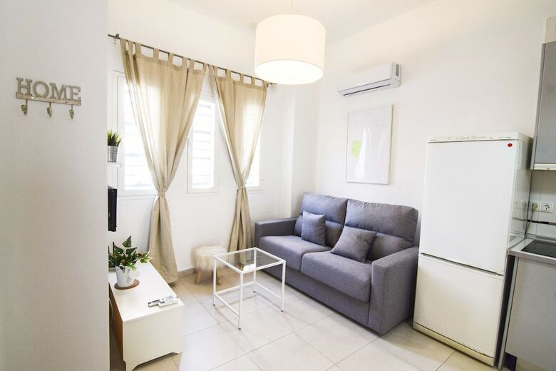 Apartamentos Letmalaga Barcelo