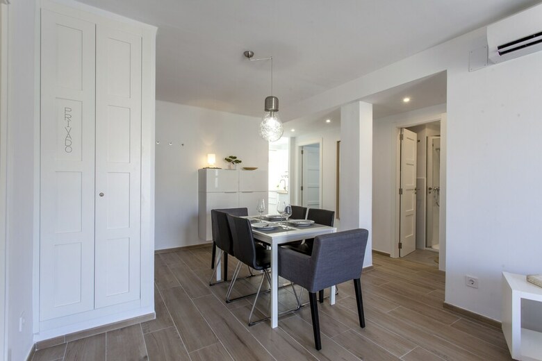 Apartamentos Valencia Flat Rental Malvarrosa Beach