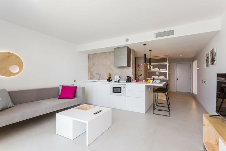 Hotel One Ibiza Suites