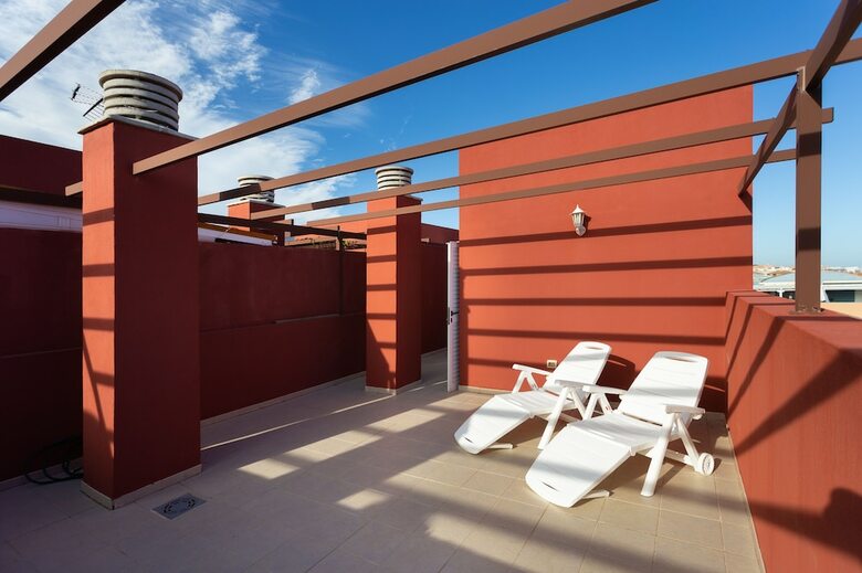 Apartamentos Homelike Sea Front Duplex Terrace Pool
