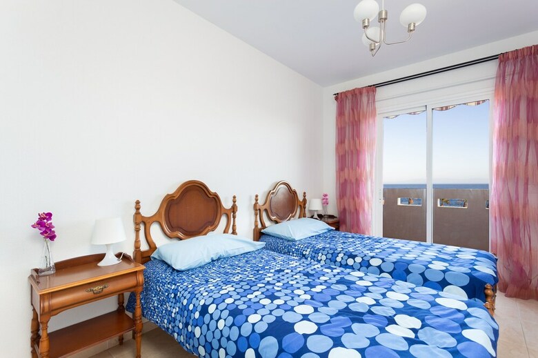 Apartamentos Homelike Sea Front Duplex Terrace Pool