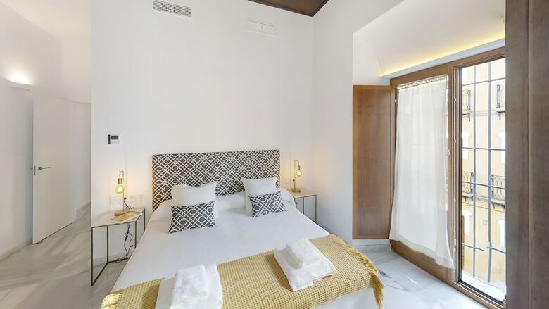 Apartamentos Sevilla Luxury Rentals - Catedral