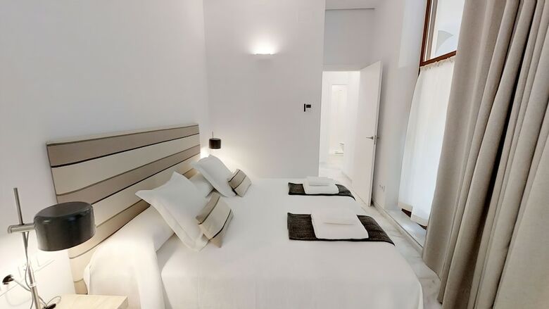 Apartamentos Sevilla Luxury Rentals - Catedral