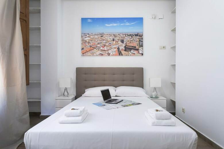 Apartamentos Bolseria Street