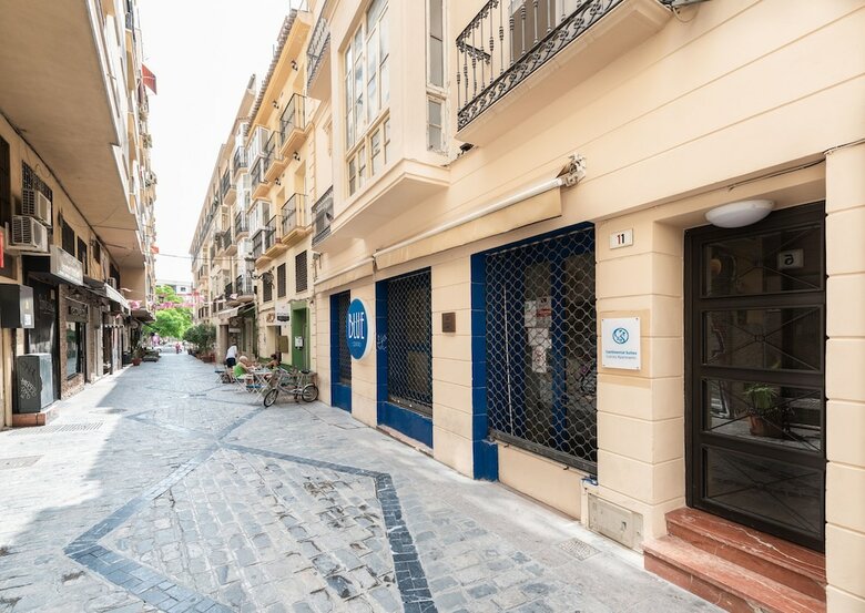 Apartamentos Continental Suit Sky