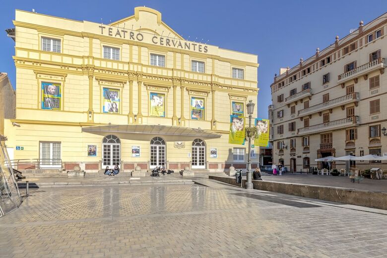 Apartamentos Living4malaga Cervantes Supreme