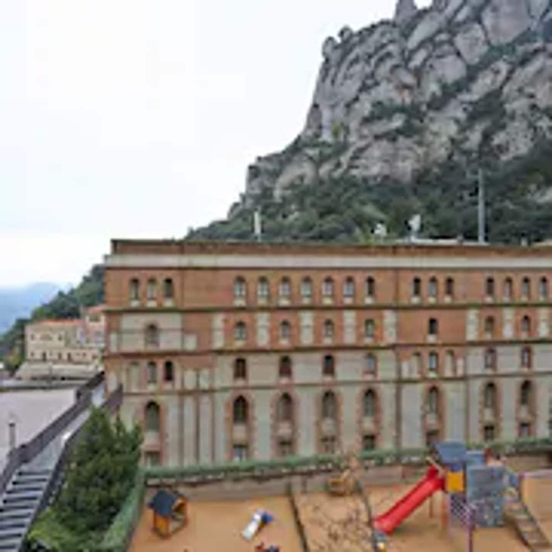 Aparthotel Apartamentos Montserrat Abat Marcet