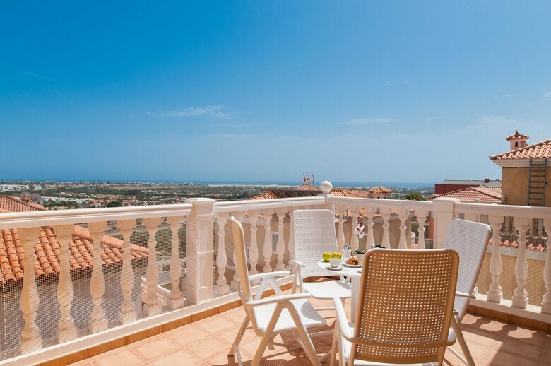 Villa With Pool In Sonnenland Q10