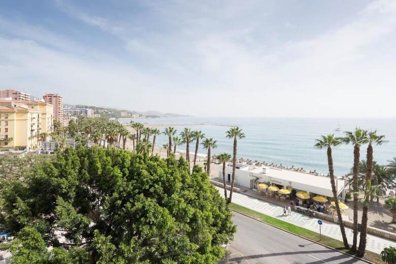 107386 - Apartment In Malaga