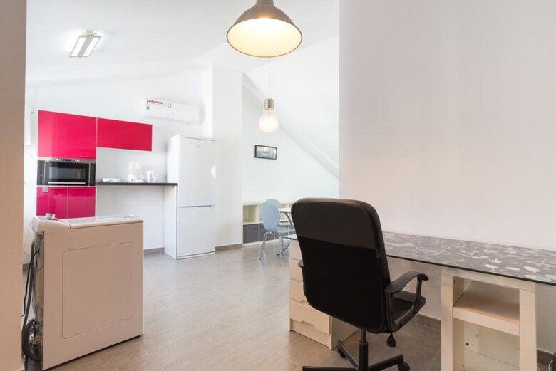 107374 - Apartment In Malaga