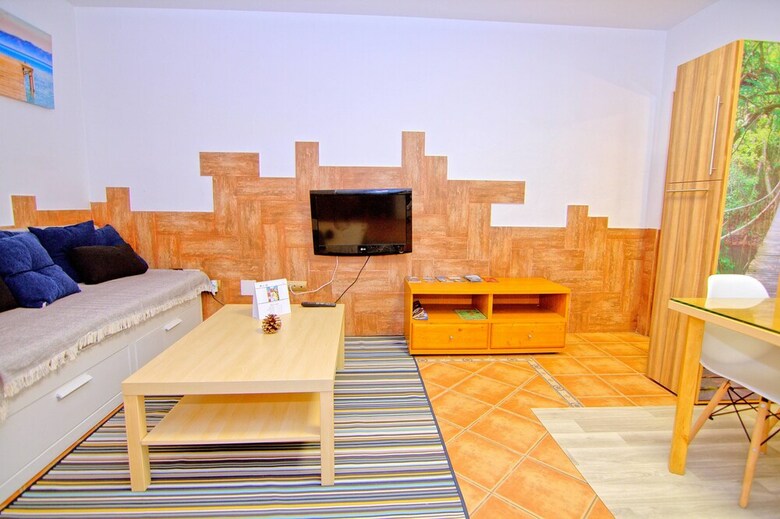 Altam�laga Apartments