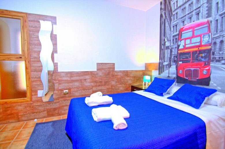Altam�laga Apartments