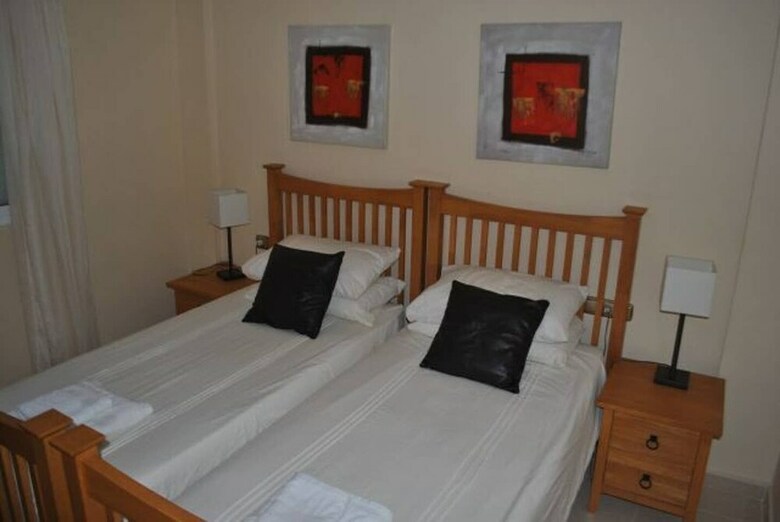 Playa Golf R6 Grd Flr Apartment & Comm Pool P247