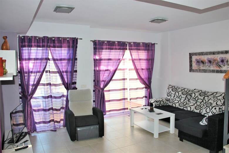 Apartamentos Montesol 76