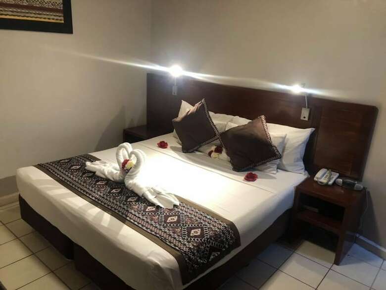 Smugglers Cove Beach Resort And Hotel