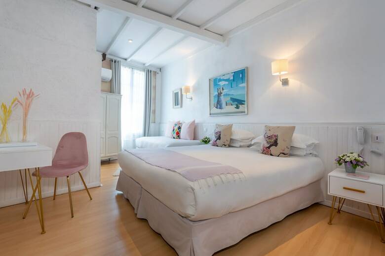 Hotel H�tel Le Relais de Poste Arles Centre Historique