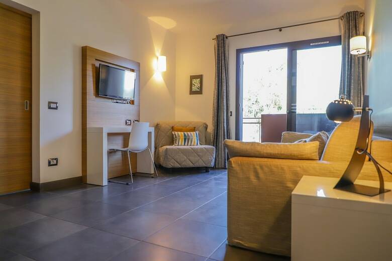 Hotel Restaurant San Lucianu