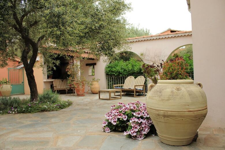 Chambres D'h�tes Le Clos Des Oliviers