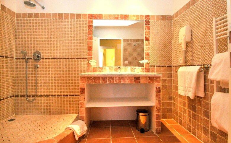 Hotel H�tel Ar�ne