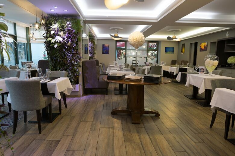 Hotel H�tel Ar�ne