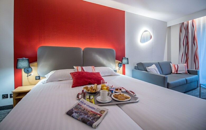 Hotel Promotel Carros